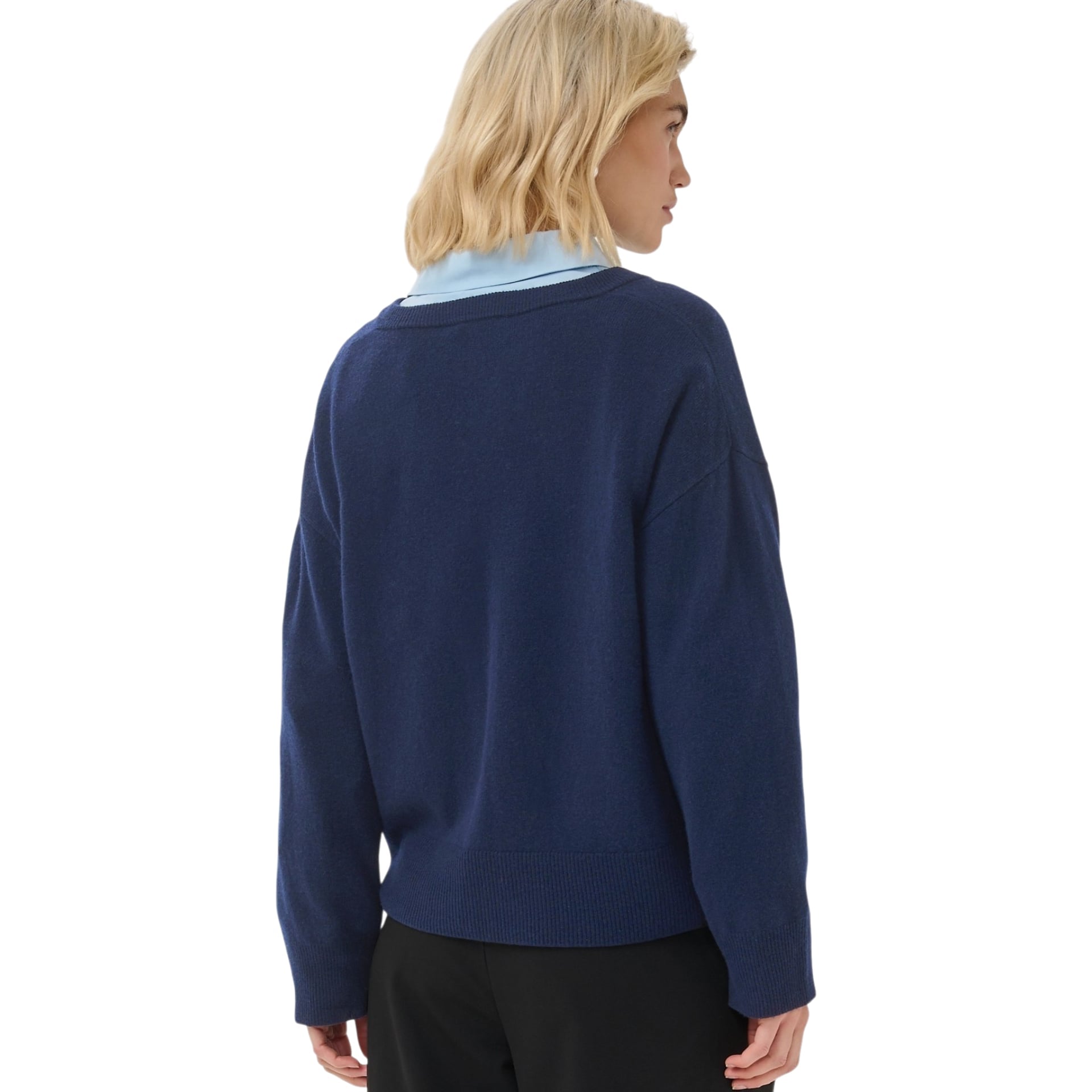 My Essential Wardrobe Trui Jola
