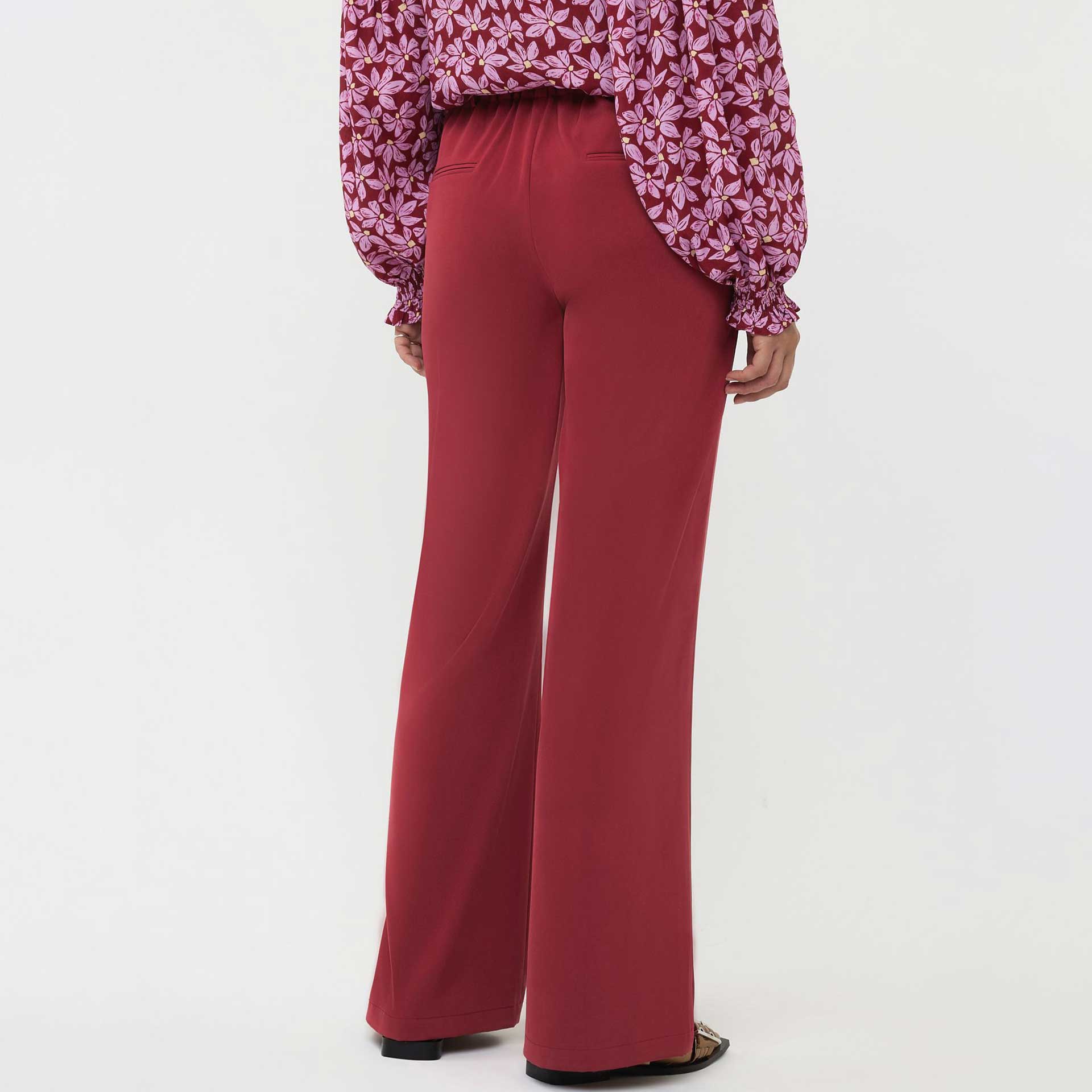 Ydence Broek Solange