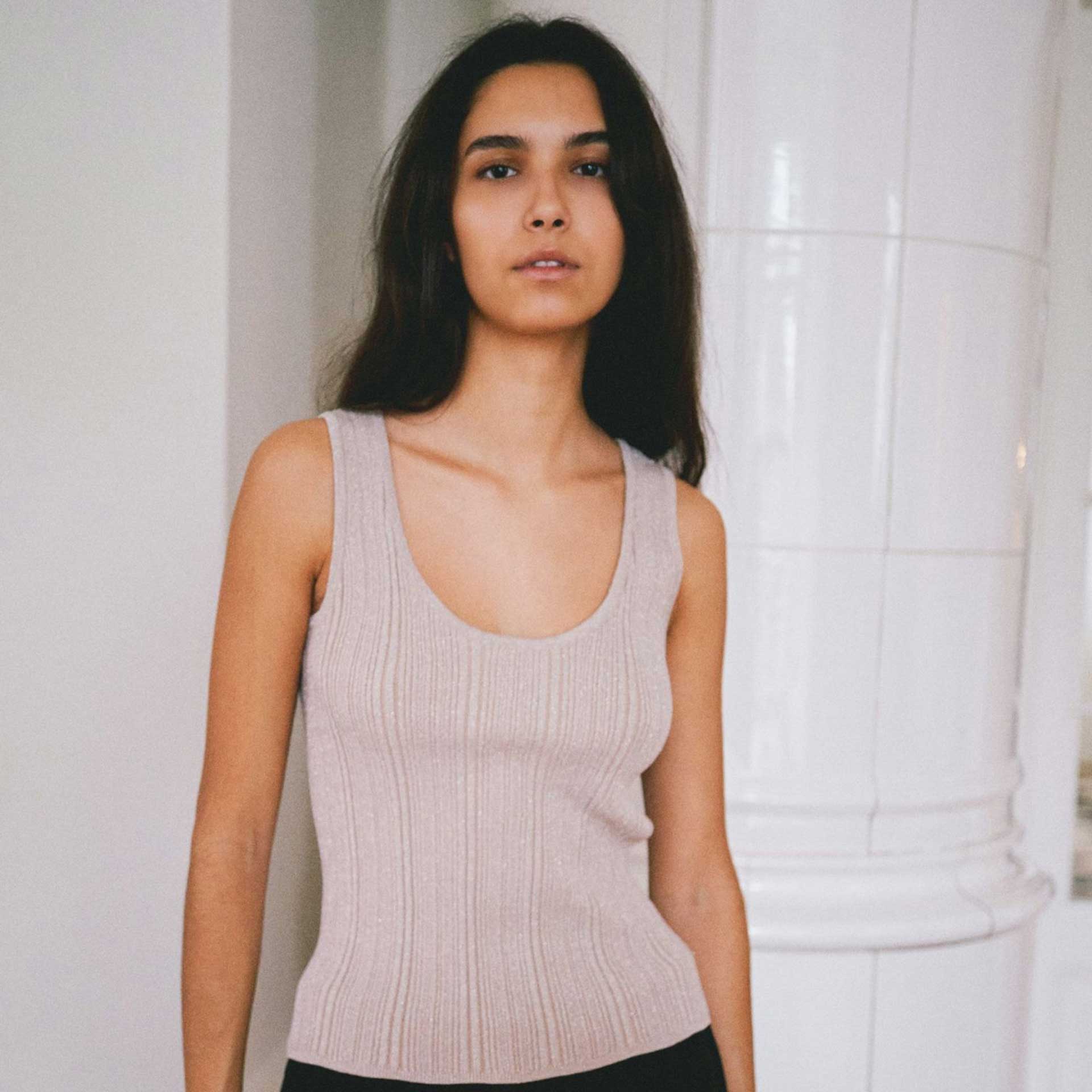 Neo Noir Top Ollie