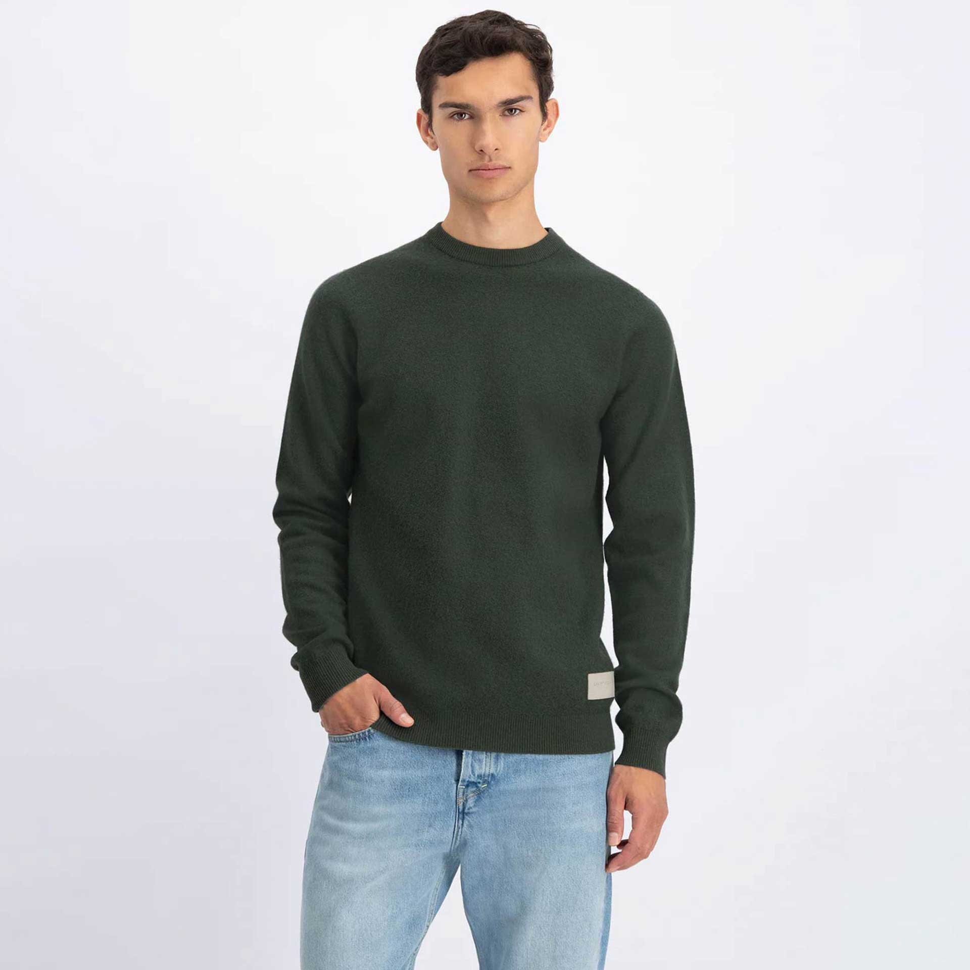 Law of the Sea Sweater Syrinx