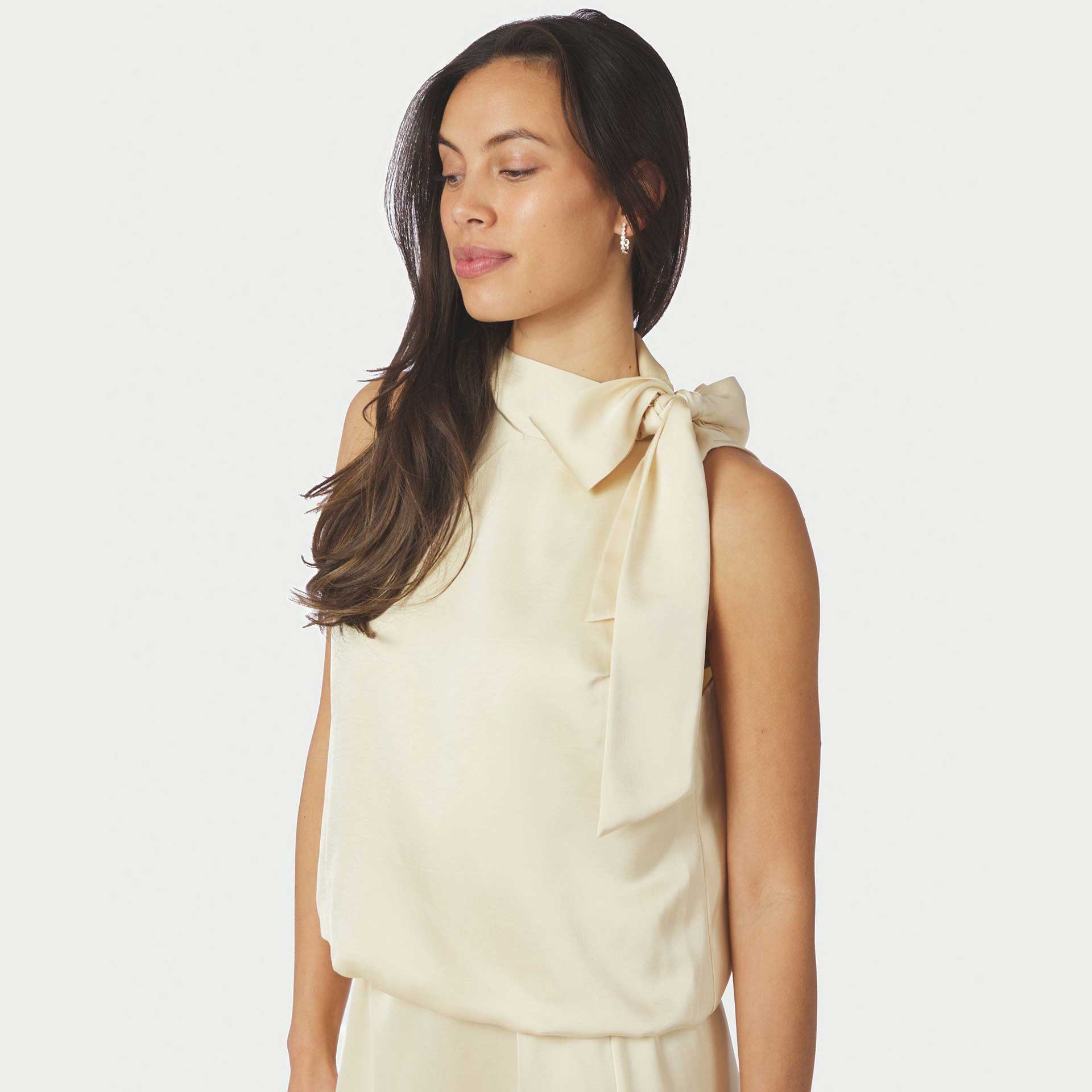 Neo Noir Blouse Top Veda